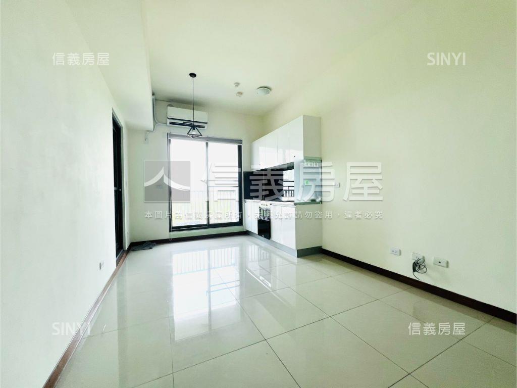 摩登世紀２兩房平車房屋室內格局與周邊環境