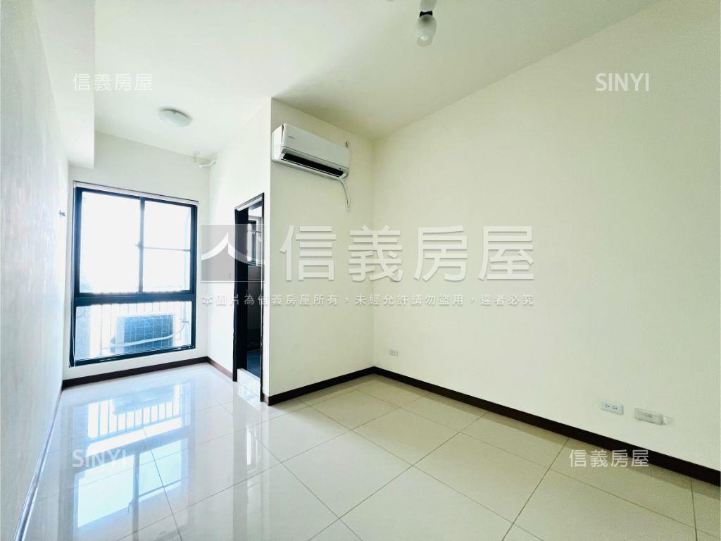 摩登世紀２兩房平車房屋室內格局與周邊環境