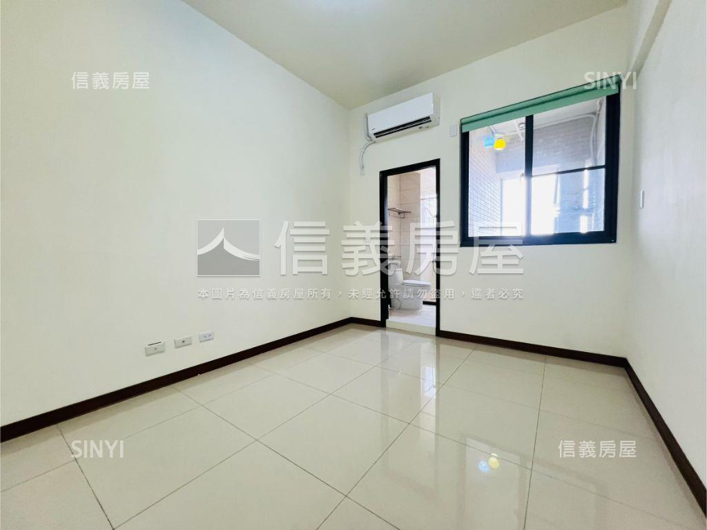 摩登世紀２兩房平車房屋室內格局與周邊環境