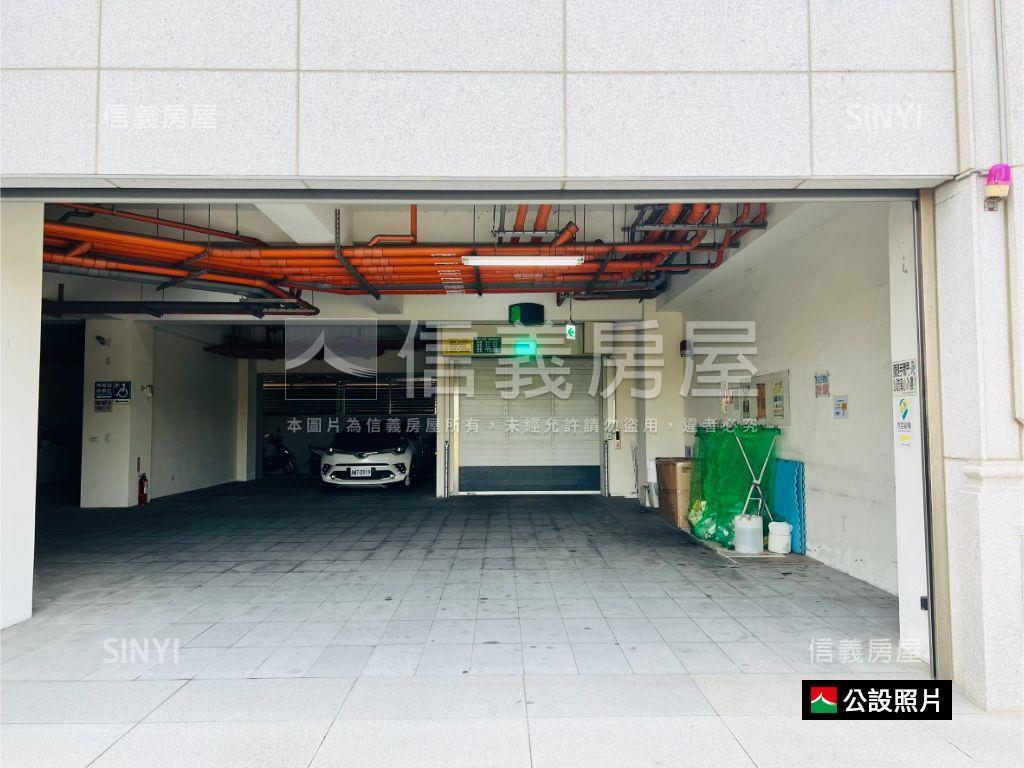 摩登世紀２兩房平車房屋室內格局與周邊環境