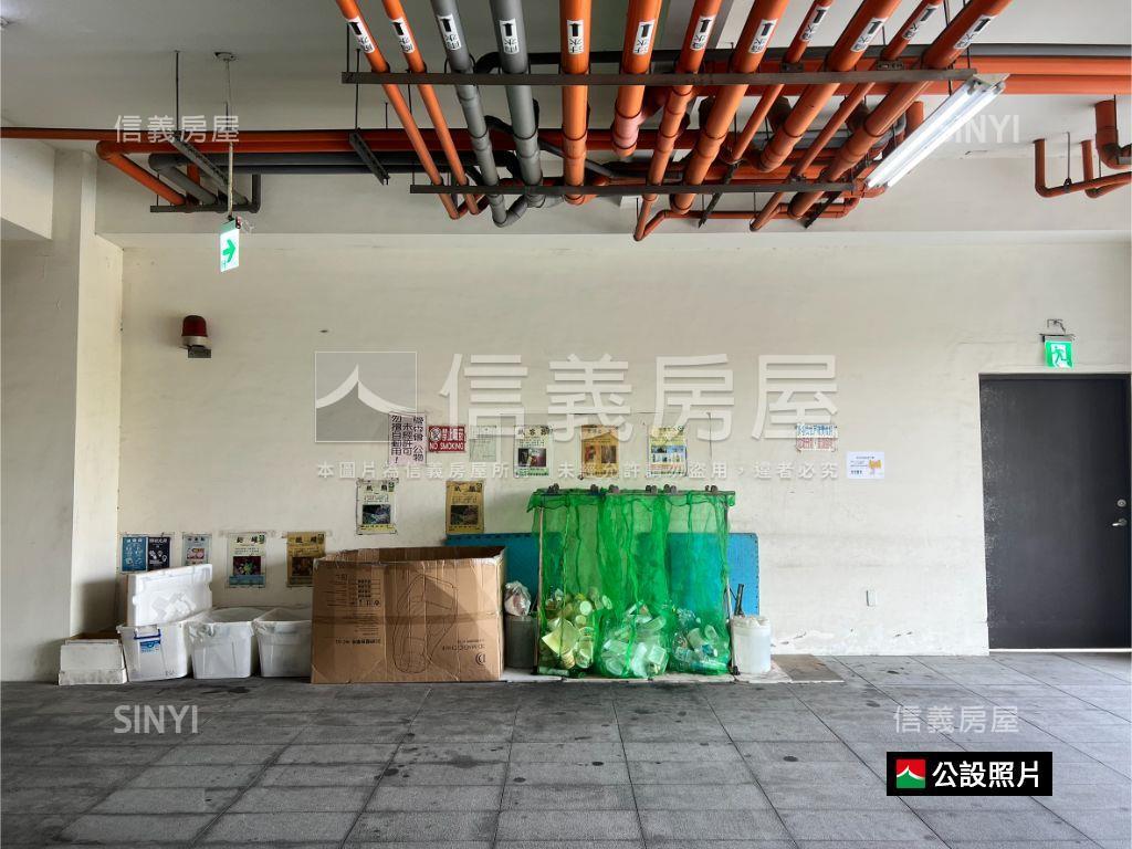 摩登世紀２兩房平車房屋室內格局與周邊環境