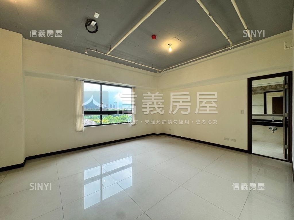 艾菲爾朝南採光景觀戶房屋室內格局與周邊環境