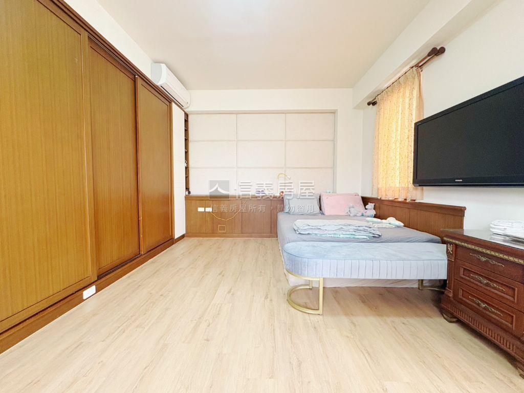 龍岡．稀有邊間名人藝墅房屋室內格局與周邊環境