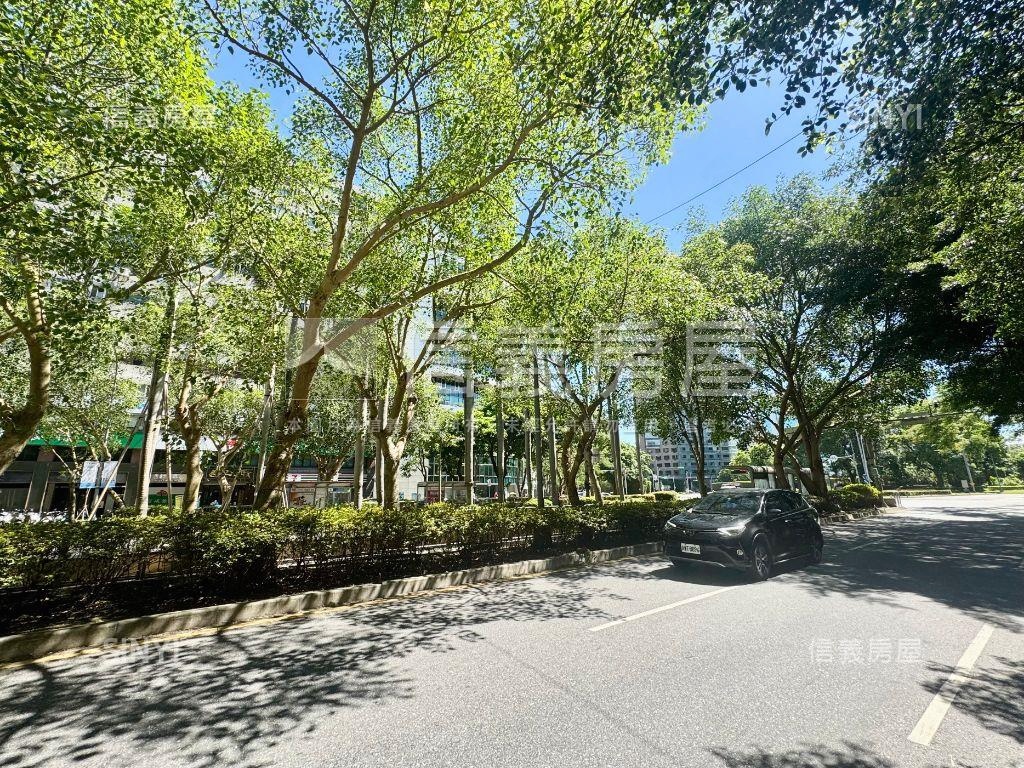 ＮＥＷ華美高樓景觀２房房屋室內格局與周邊環境