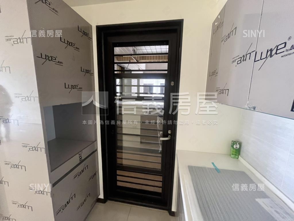 菁科２朝南三房先看這間棒房屋室內格局與周邊環境
