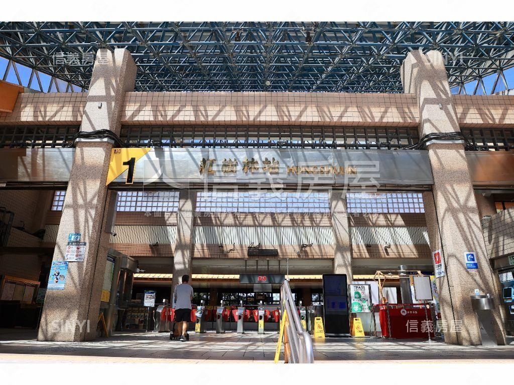 專任景觀河岸三房附車位房屋室內格局與周邊環境