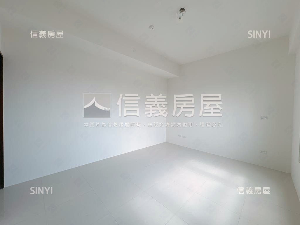 全新完工朝南臨路邊間墅Ａ房屋室內格局與周邊環境