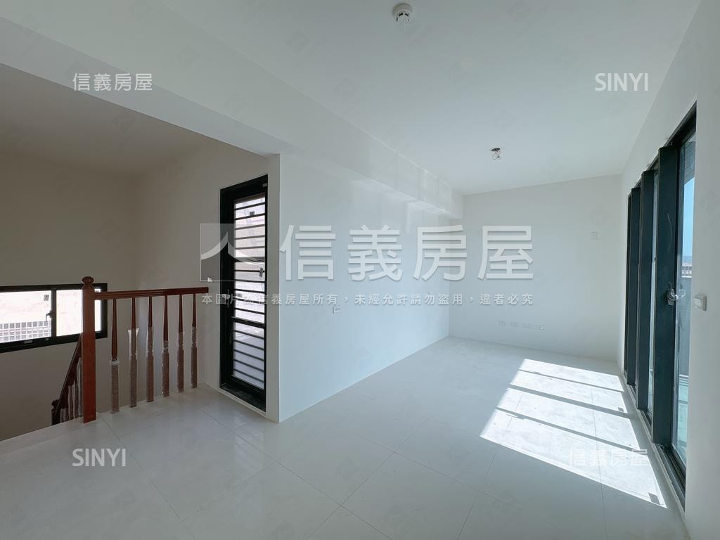 全新完工朝南臨路邊間墅Ａ房屋室內格局與周邊環境