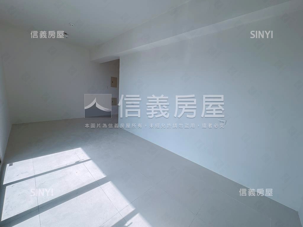 全新完工朝南臨路邊間墅Ａ房屋室內格局與周邊環境