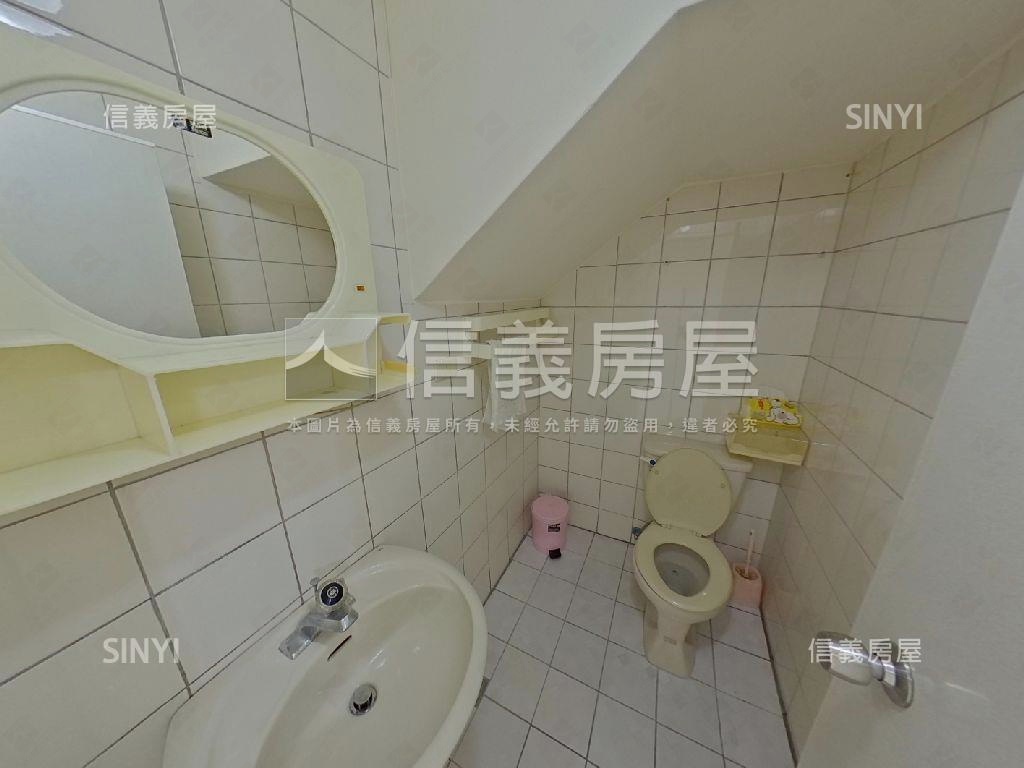 約五米面寬前院方便停車墅房屋室內格局與周邊環境