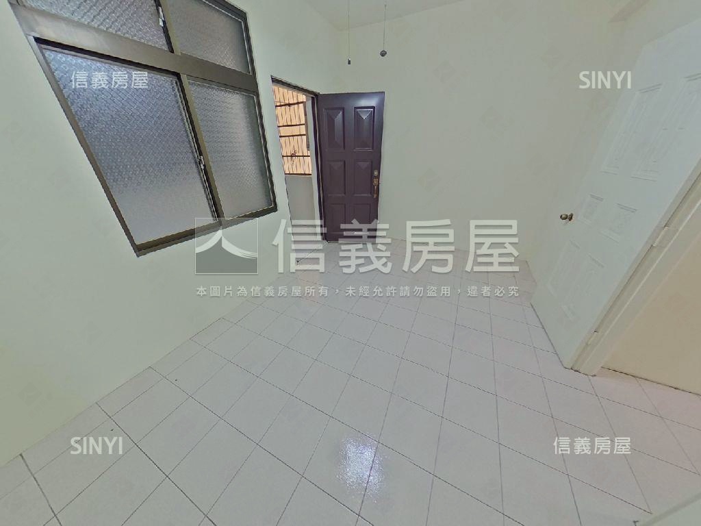 約五米面寬前院方便停車墅房屋室內格局與周邊環境