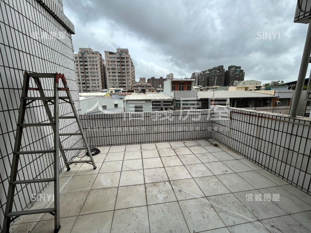 陽明學區正路透天店面房屋室內格局與周邊環境