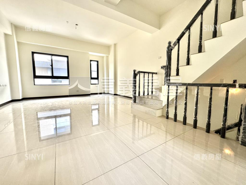 清泉崗全新未住精美別墅房屋室內格局與周邊環境