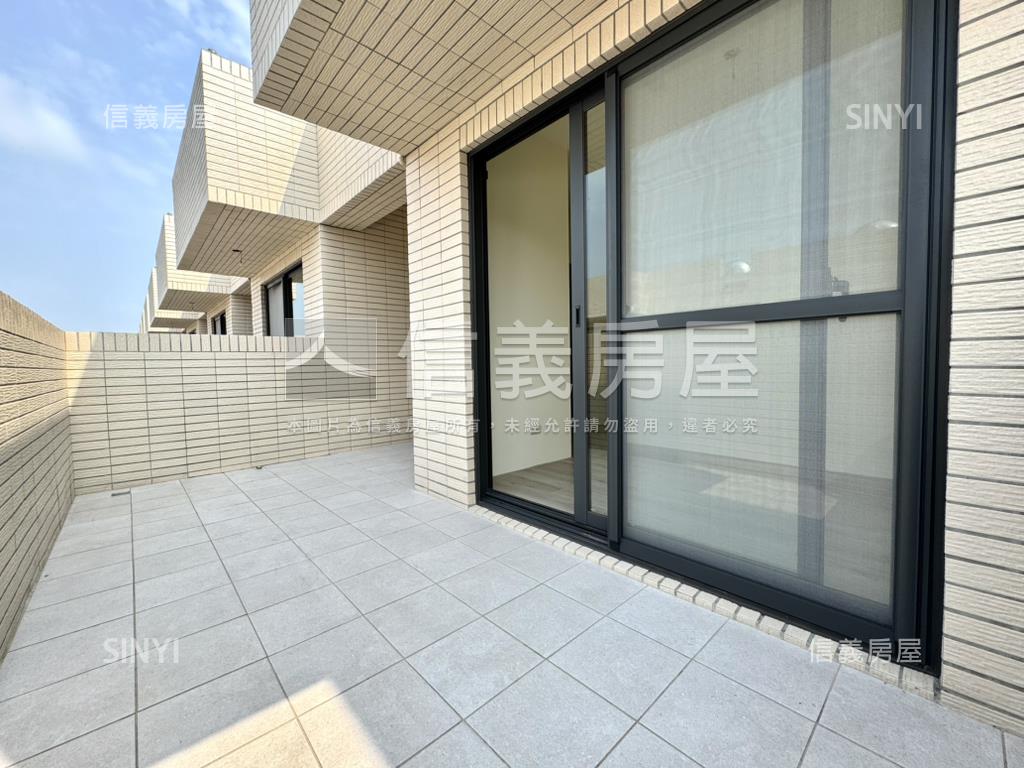 清泉崗全新未住精美別墅房屋室內格局與周邊環境