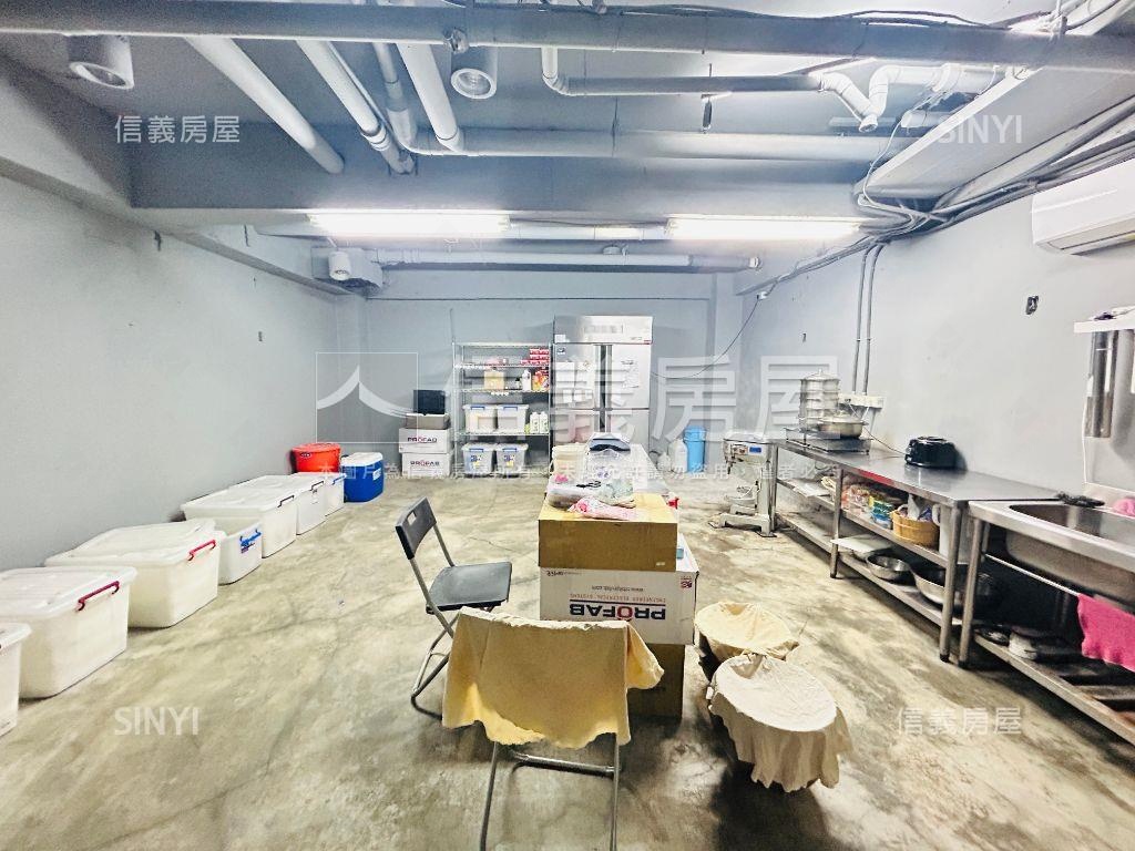 東區大安路角間金店房屋室內格局與周邊環境