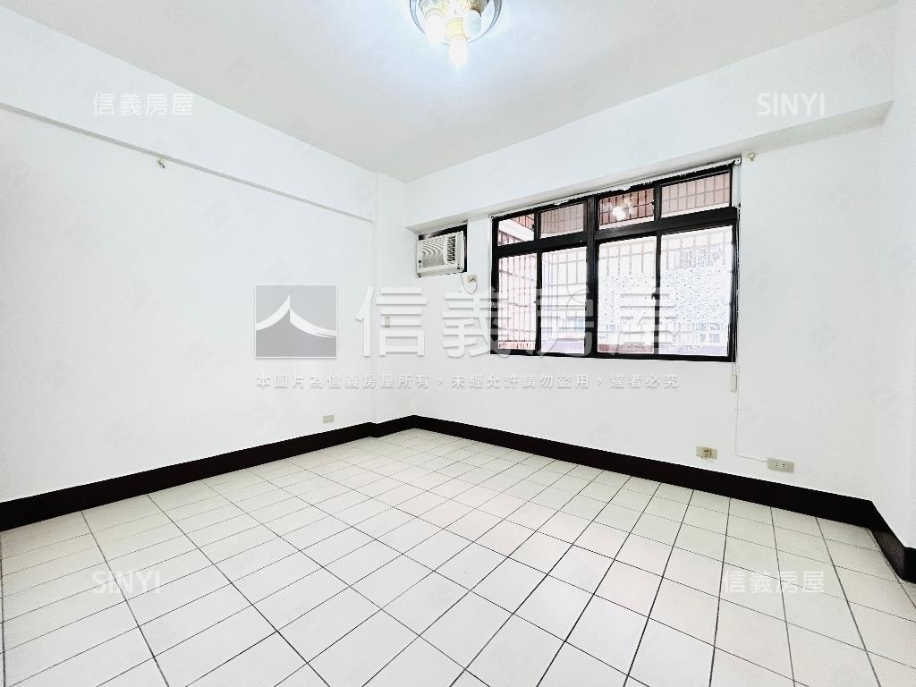 捷運公園３房前後陽台房屋室內格局與周邊環境