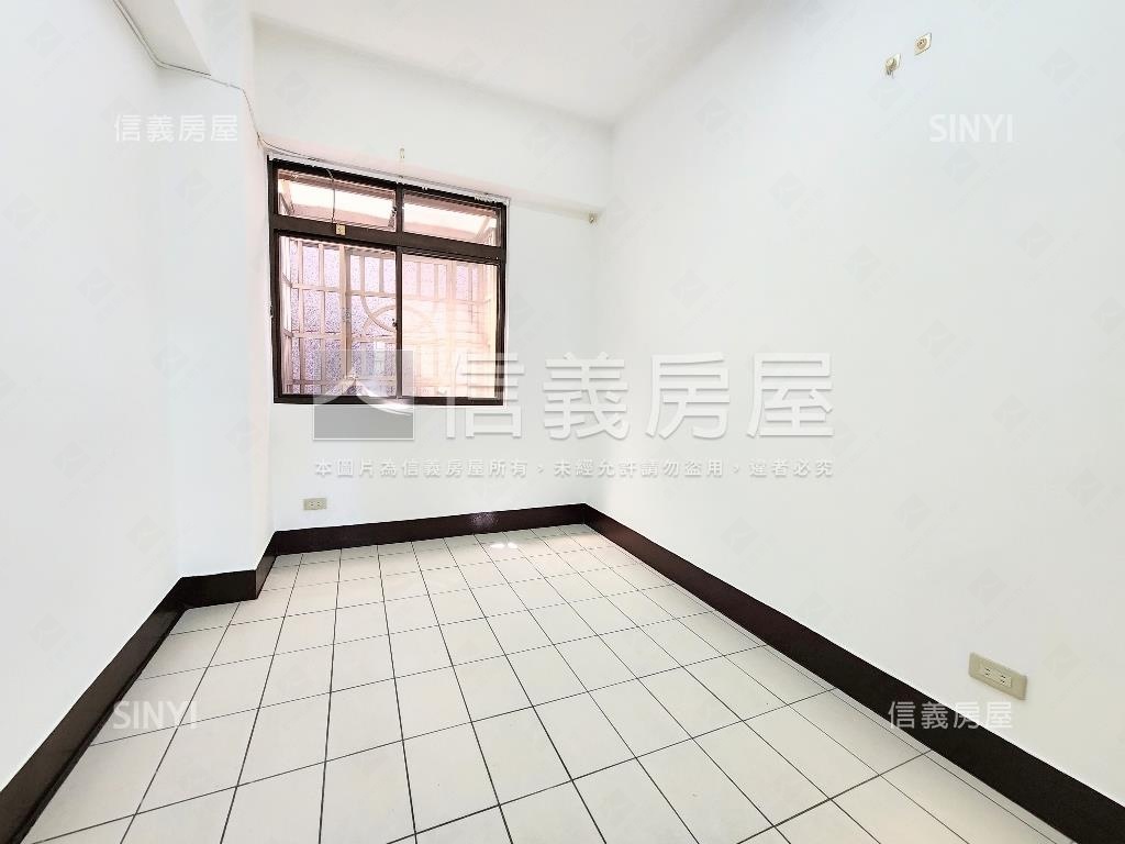 捷運公園３房前後陽台房屋室內格局與周邊環境