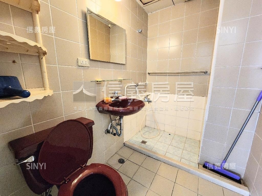 捷運公園３房前後陽台房屋室內格局與周邊環境