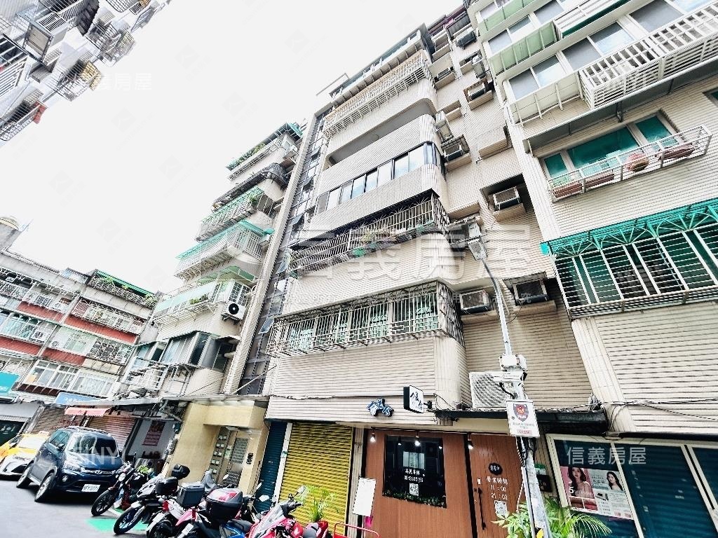 捷運公園３房前後陽台房屋室內格局與周邊環境