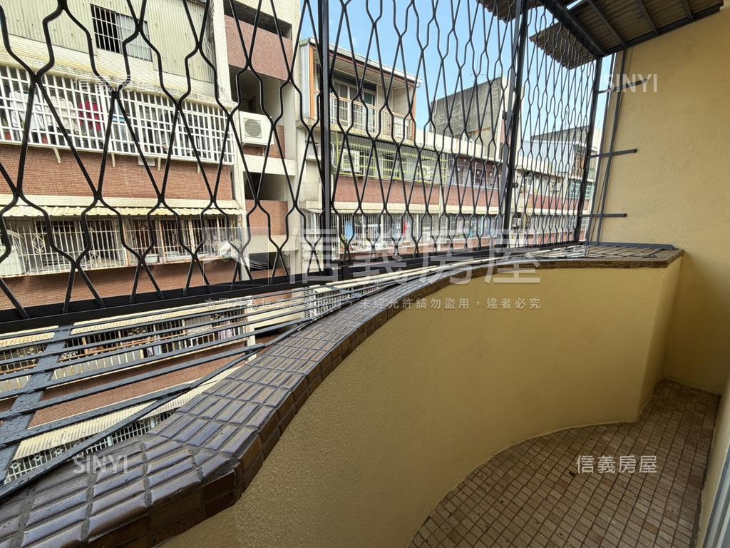 曉陽稀有美寓房屋室內格局與周邊環境