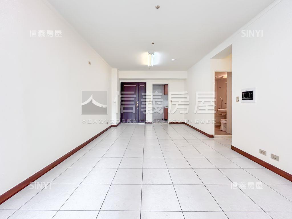 稀有邊間登峰天廈三房車位房屋室內格局與周邊環境