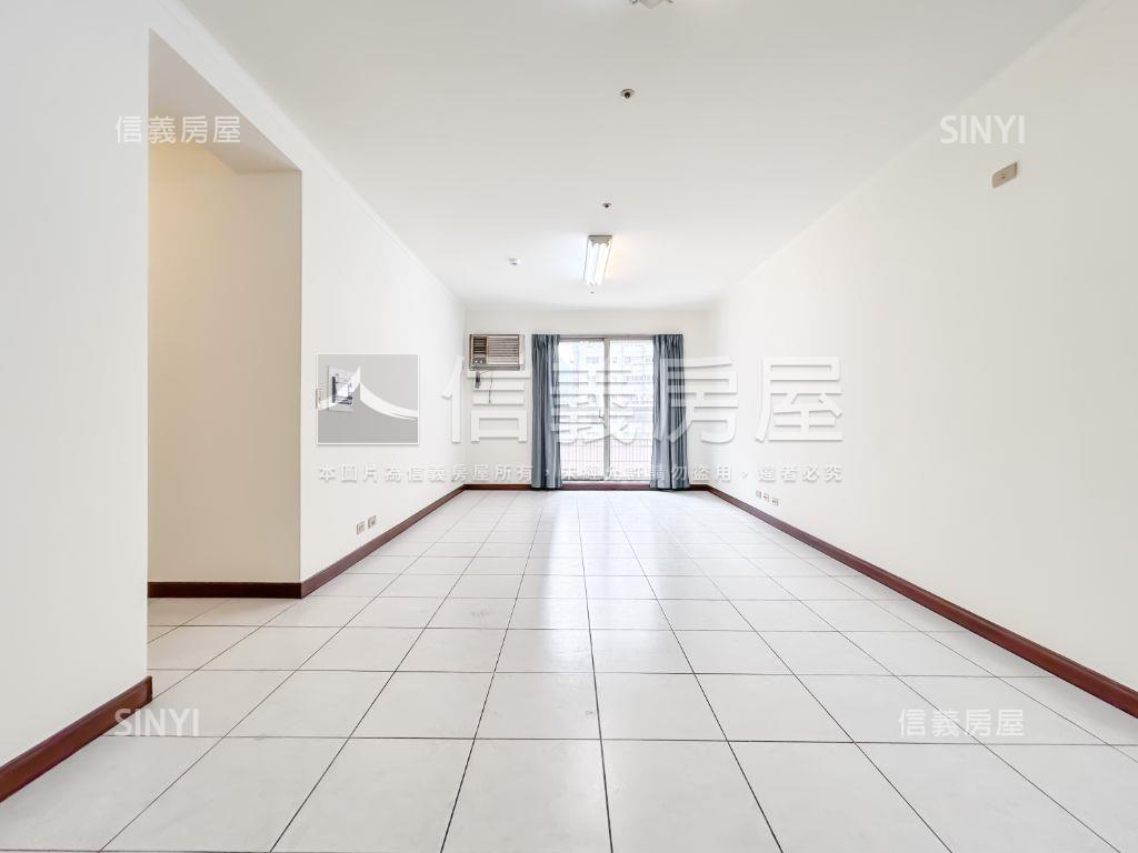 稀有邊間登峰天廈三房車位房屋室內格局與周邊環境