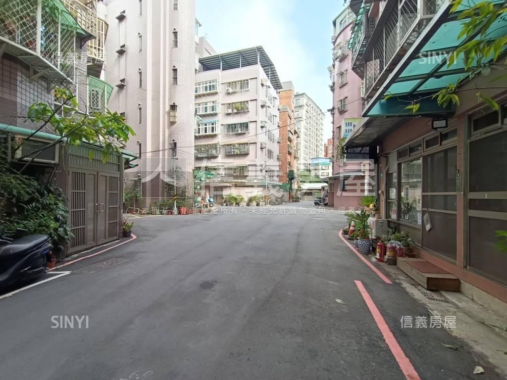 近捷運一樓房屋室內格局與周邊環境