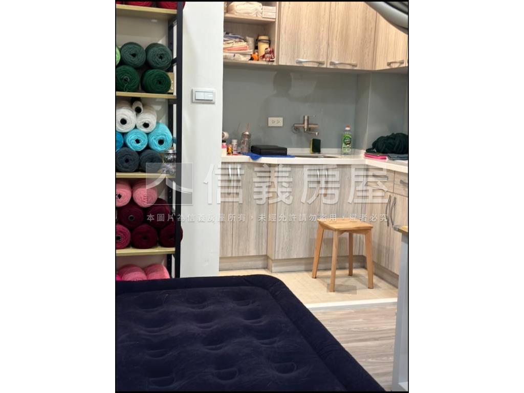 近捷運一樓房屋室內格局與周邊環境