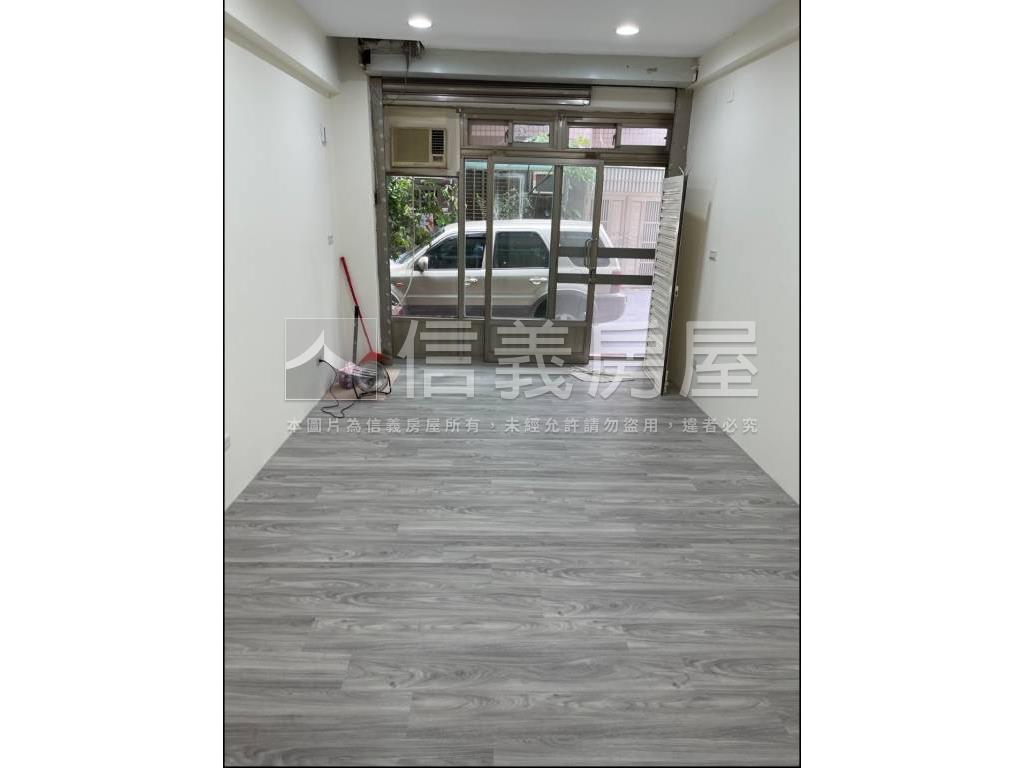 近捷運一樓房屋室內格局與周邊環境