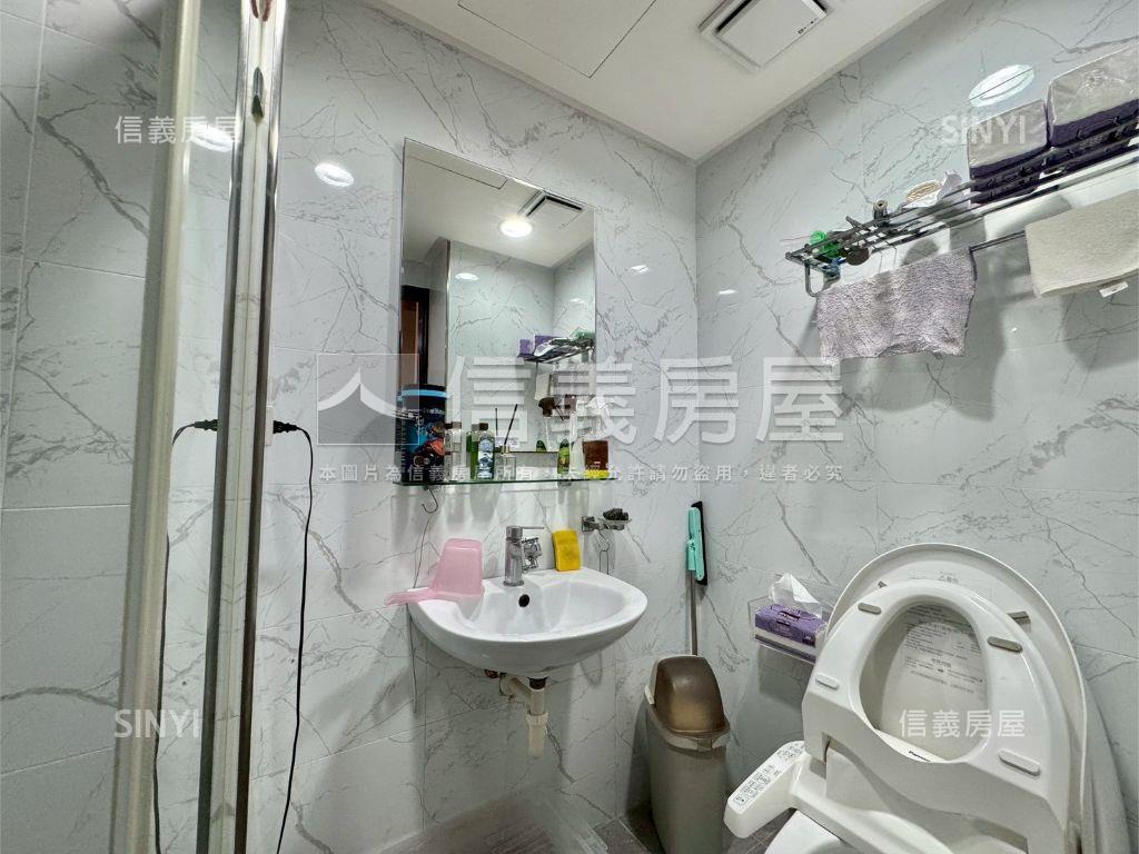 成功國中稀有前庭後院美屋房屋室內格局與周邊環境