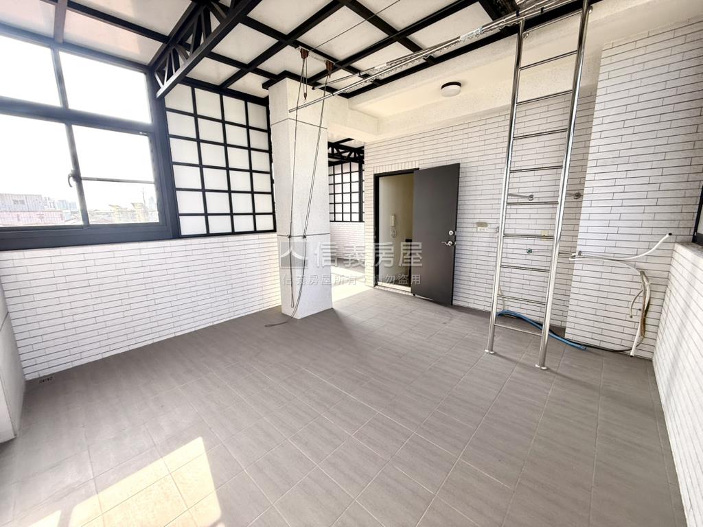 永康｜沐光輕屋齡車墅房屋室內格局與周邊環境