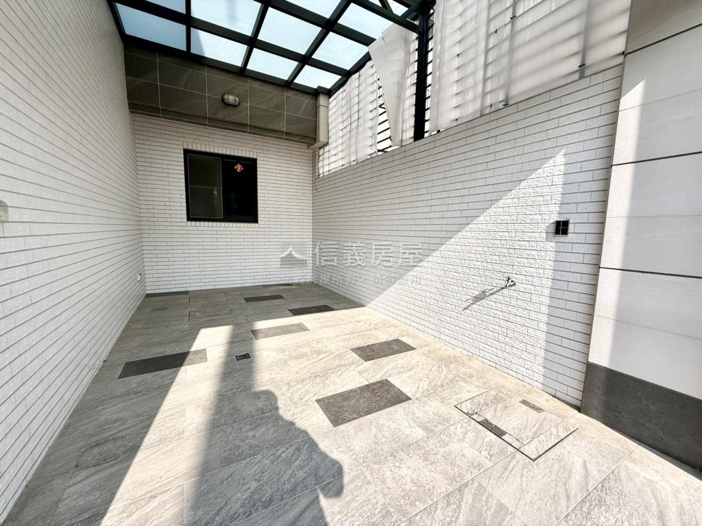 永康｜沐光輕屋齡車墅房屋室內格局與周邊環境
