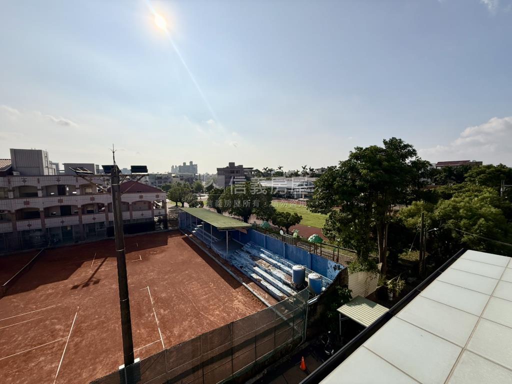 永康｜沐光輕屋齡車墅房屋室內格局與周邊環境