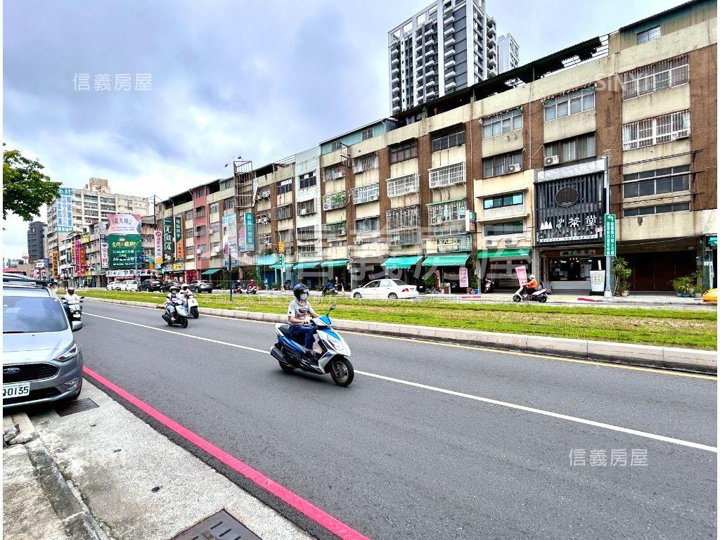 近科工館雙鐵前路後巷透店房屋室內格局與周邊環境