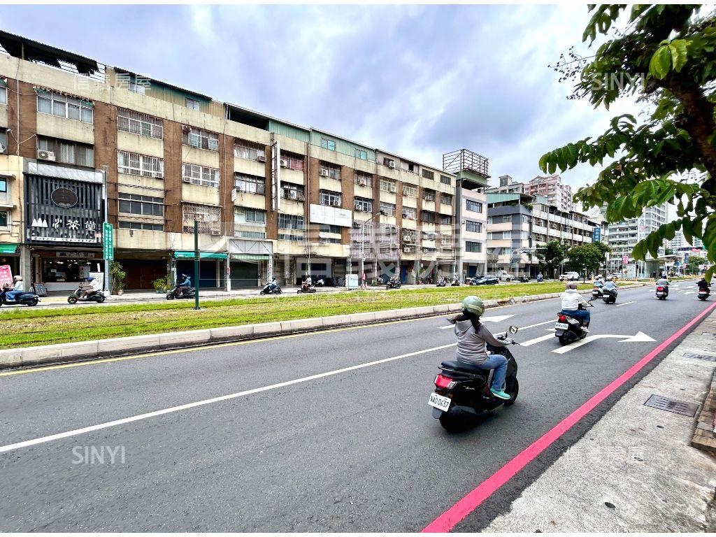 近科工館雙鐵前路後巷透店房屋室內格局與周邊環境