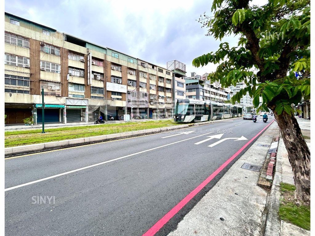近科工館雙鐵前路後巷透店房屋室內格局與周邊環境