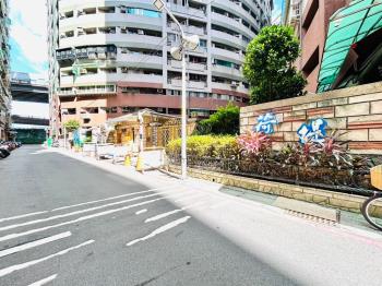 荷堤電梯雙車位