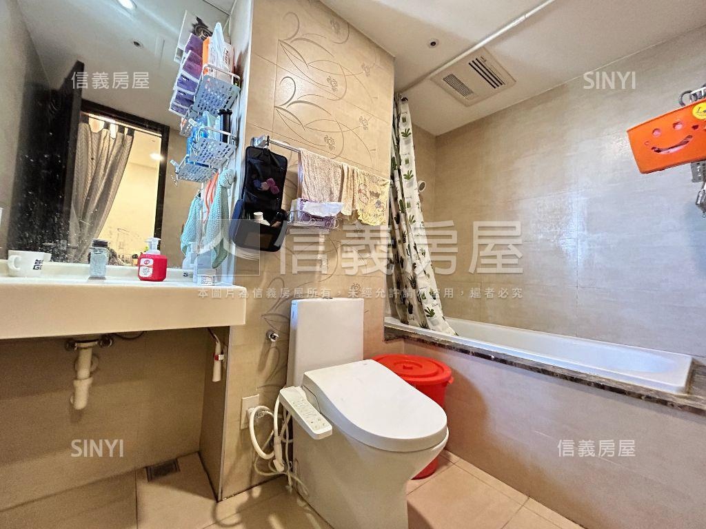 近中山醫綠園道旁四房平車房屋室內格局與周邊環境