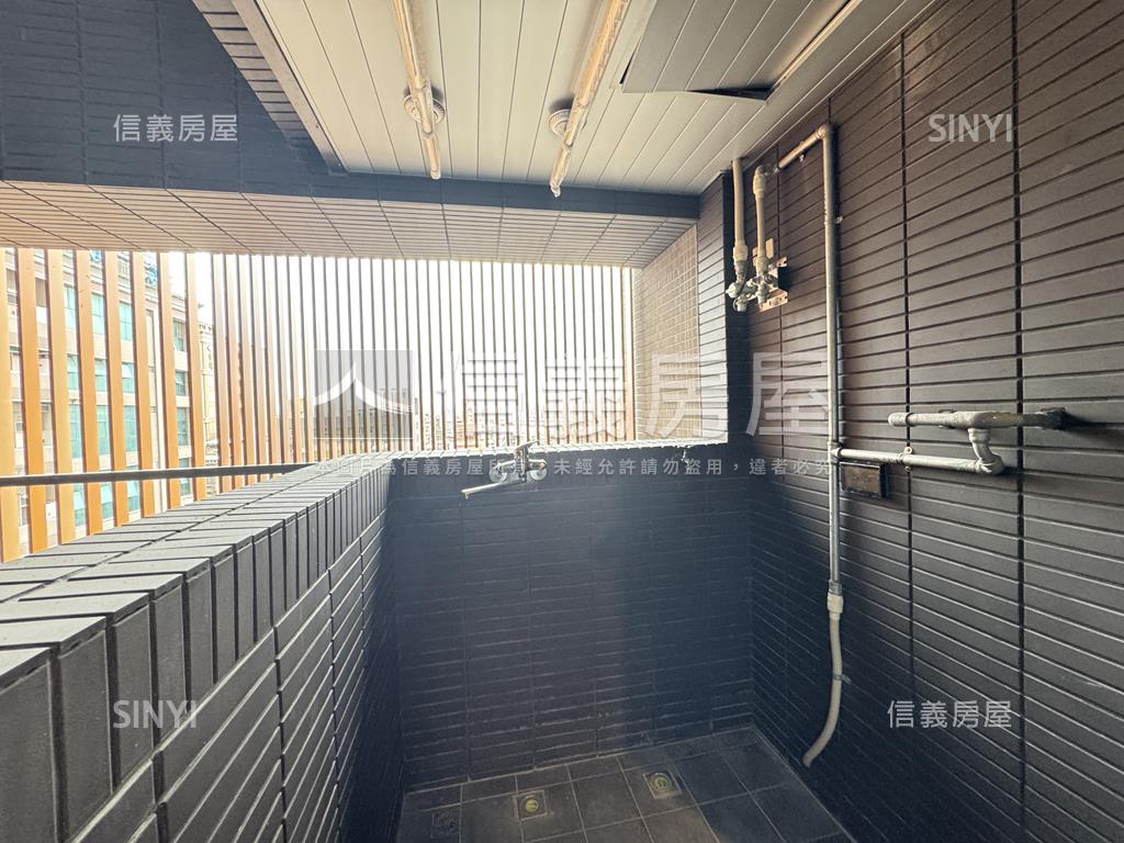 日日禾．鋼骨１０樓帶車位房屋室內格局與周邊環境