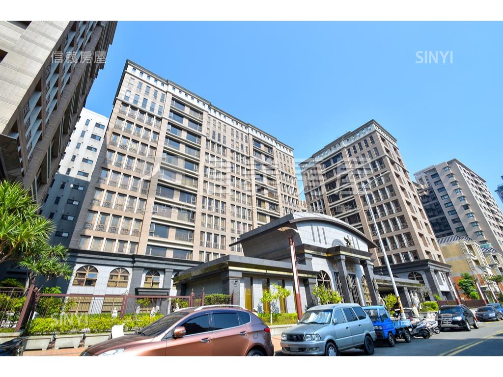 高鐵天際線｜大三房雙車位房屋室內格局與周邊環境