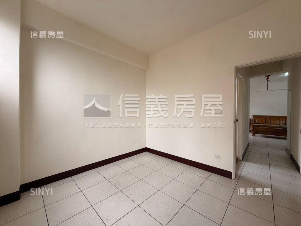 新青年城家大前陽台三房房屋室內格局與周邊環境