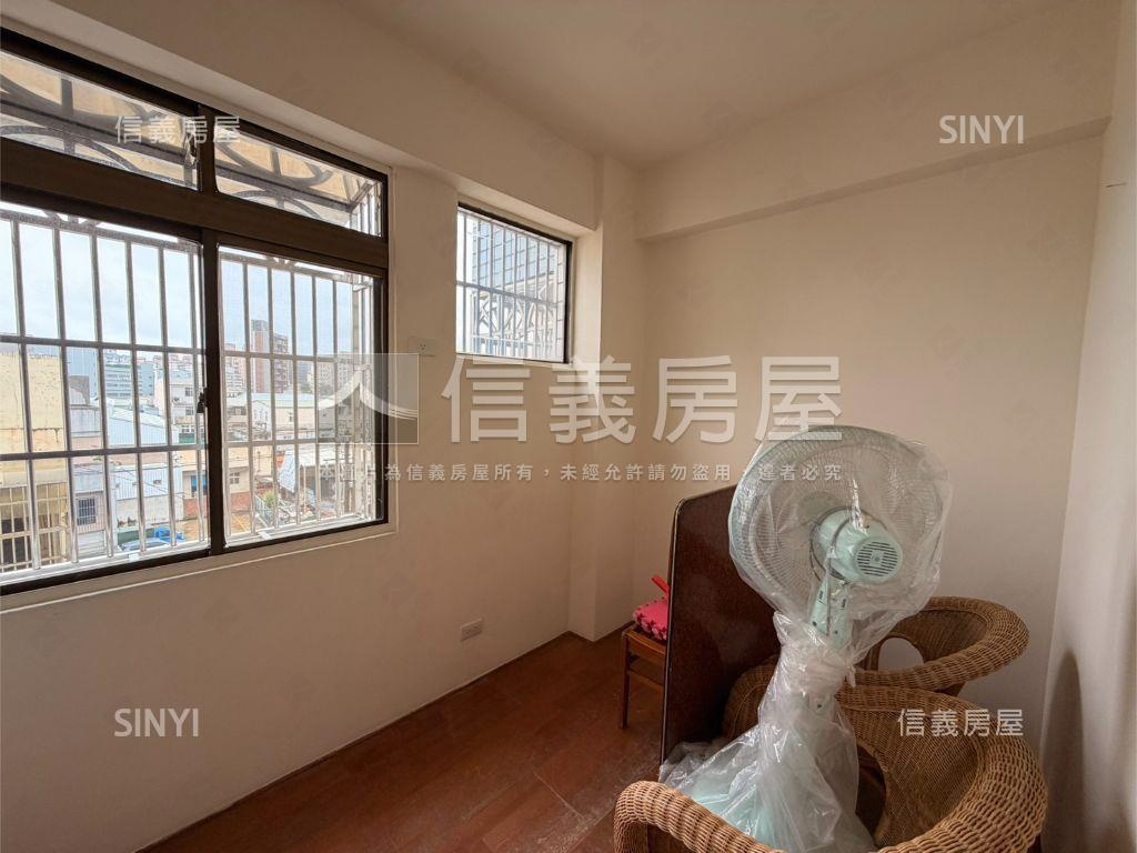 新青年城家大前陽台三房房屋室內格局與周邊環境