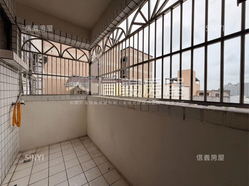 新青年城家大前陽台三房房屋室內格局與周邊環境