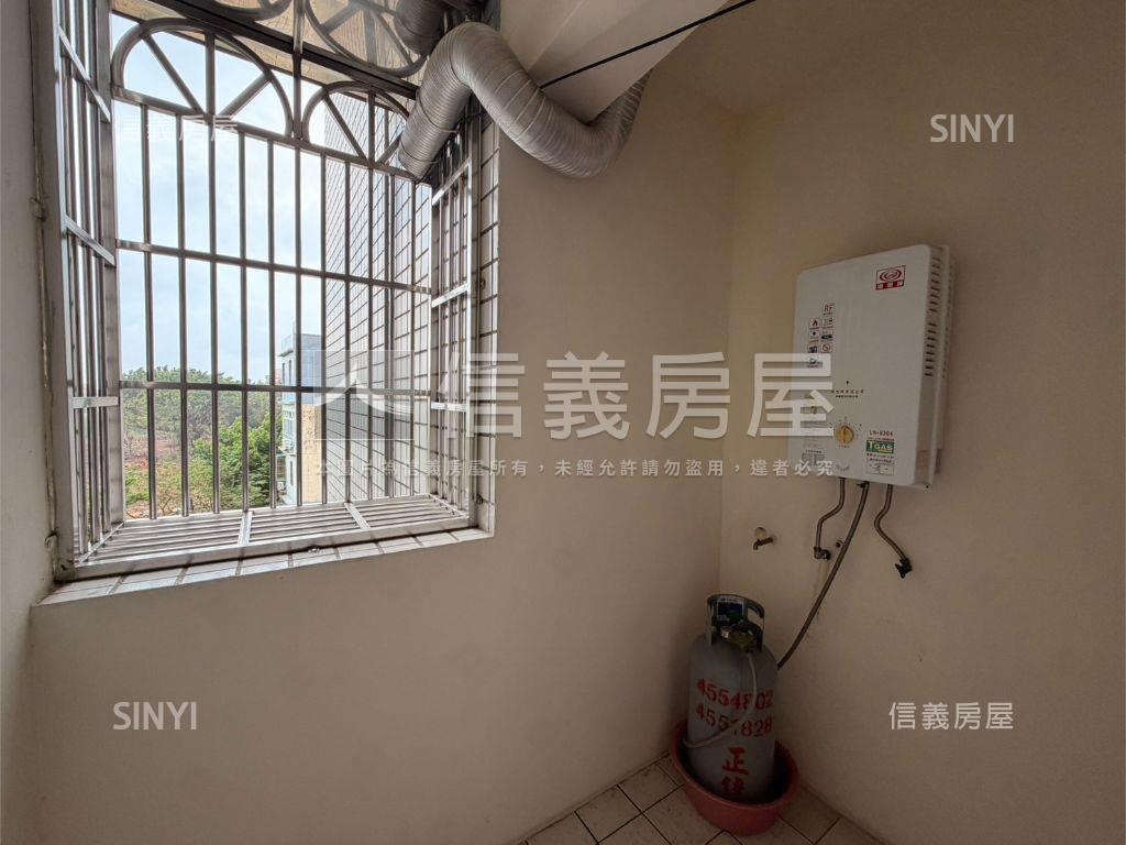 新青年城家大前陽台三房房屋室內格局與周邊環境