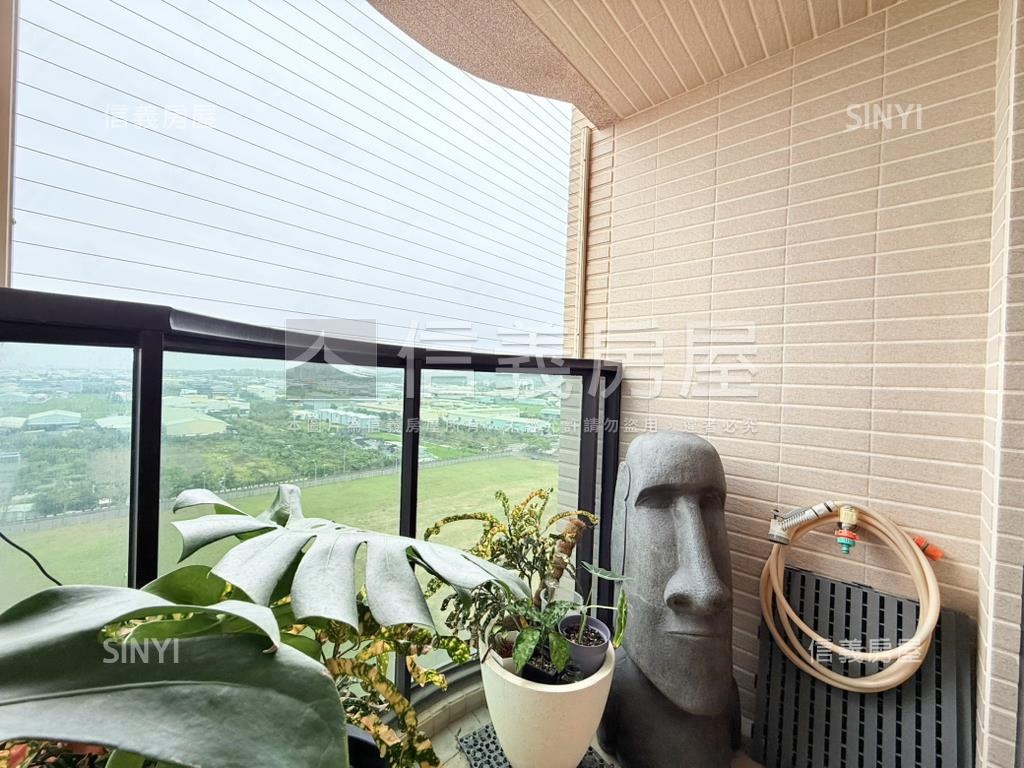 文華匯稀有首排美四房平車房屋室內格局與周邊環境