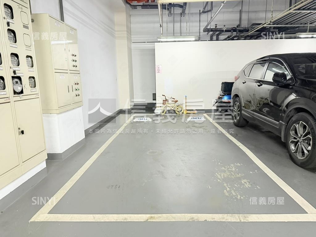 文華匯稀有首排美四房平車房屋室內格局與周邊環境