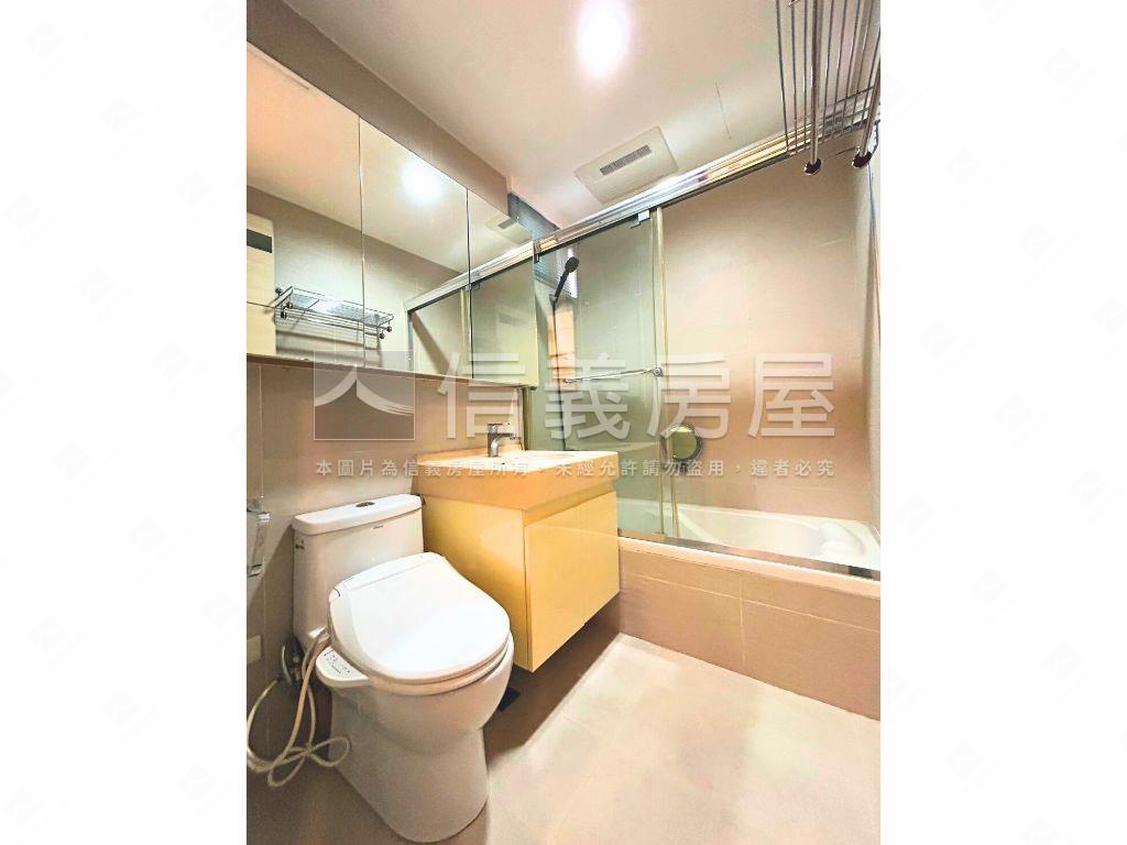 文湖‧優質邊間三房車位房屋室內格局與周邊環境