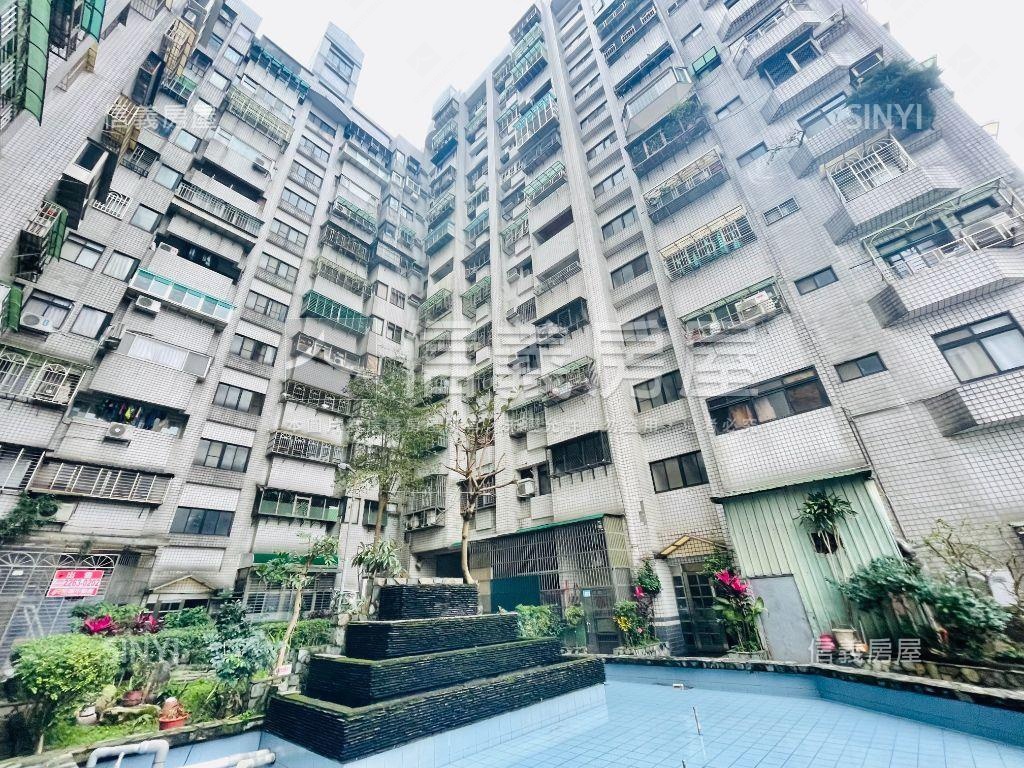 捷運低總價電梯社區四房房屋室內格局與周邊環境