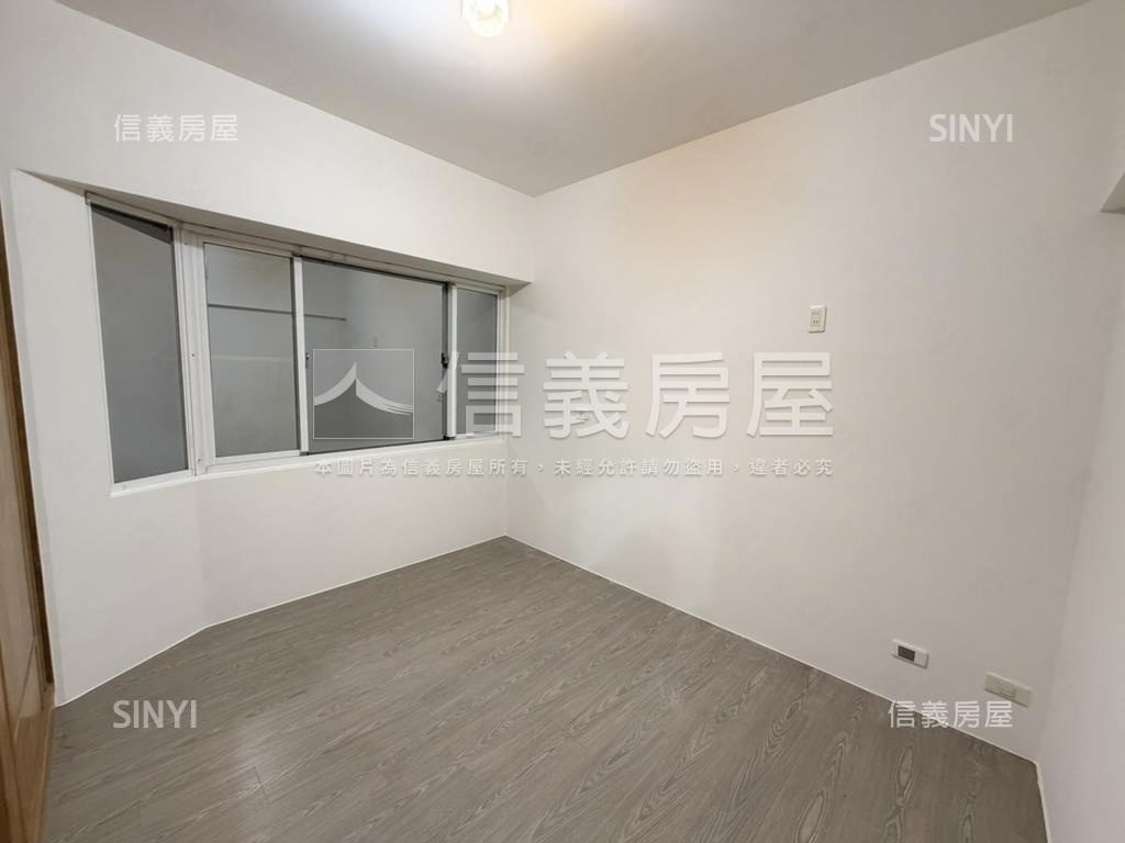 青春物語兩房平面車位房屋室內格局與周邊環境