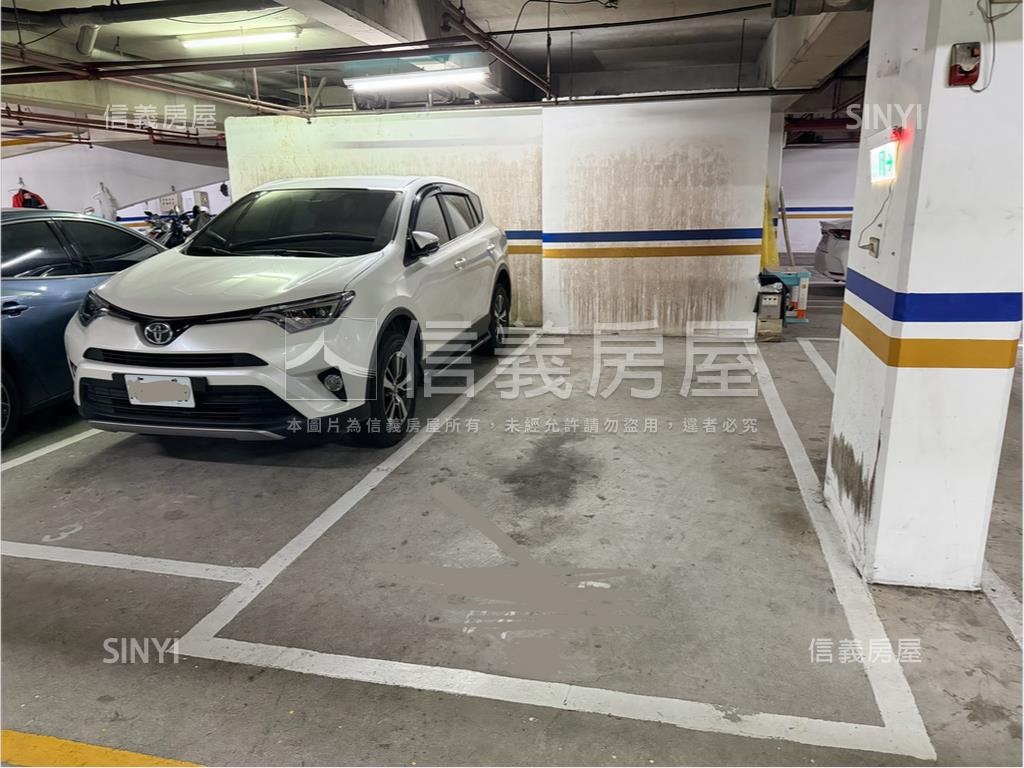 青春物語兩房平面車位房屋室內格局與周邊環境